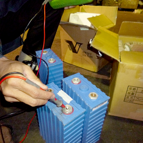 新しい電池への取り替え