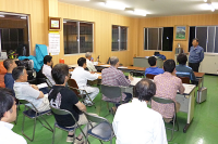 報告会の様子