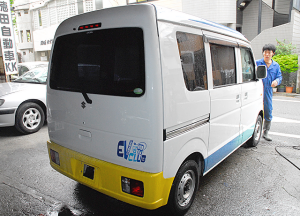 バンパー以外は元色のホワイト