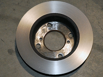 研磨されたフロントディスクローター