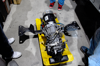 モーター+ATをエンジンマウントごと再び降ろす