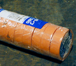 オレンジテープはEV製作の必需品となった。