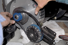 モーターとクランク角センサーの取り付けイメージはこんな感じです。