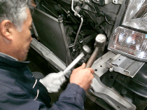 フレームのツメを加工