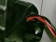 純正にはない配線取り出し口