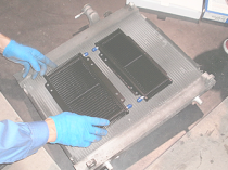 オイルクーラーを純正ラジエーターに入れ込む作業