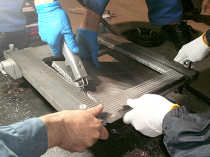 オイルクーラーを純正ラジエーターに入れ込む作業