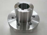 自作のジョイントフランジ。あらかじめ寸法を測り、製作した。組んでみてもばっちり!さすが日本のものづくり!!