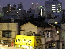 元深川猟師町(黒江町)の夜景 遠く豊洲地区の高層マンションの灯りが見える